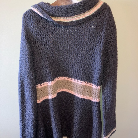 Sparrow Cardigan Sweater - Picture 5 of 6